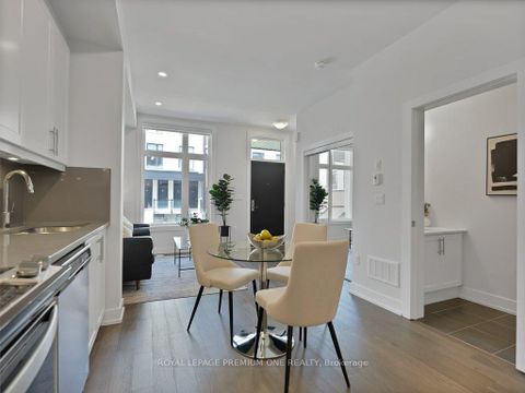 Photo 2 at 125 - 9560 Islington Avenue, Sonoma Heights, Vaughan