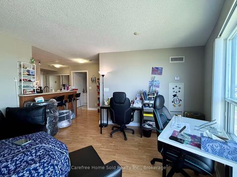 Photo 6 at 1703 - 38 LEE CENTRE Drive, Woburn, Toronto