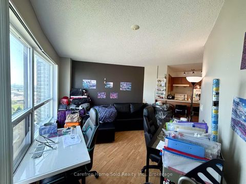 Photo 7 at 1703 - 38 LEE CENTRE Drive, Woburn, Toronto
