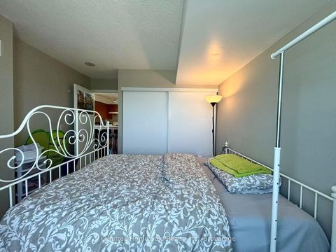 Photo 9 at 1703 - 38 LEE CENTRE Drive, Woburn, Toronto