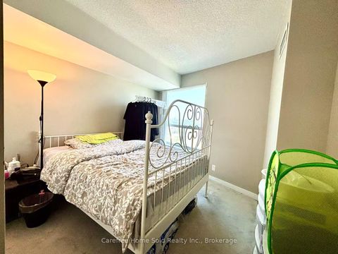 Photo 10 at 1703 - 38 LEE CENTRE Drive, Woburn, Toronto