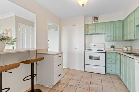 Photo 9 at 605 - 3555 Bathurst Street, Nortown, Toronto