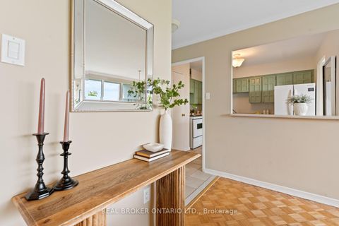 Photo 13 at 605 - 3555 Bathurst Street, Nortown, Toronto