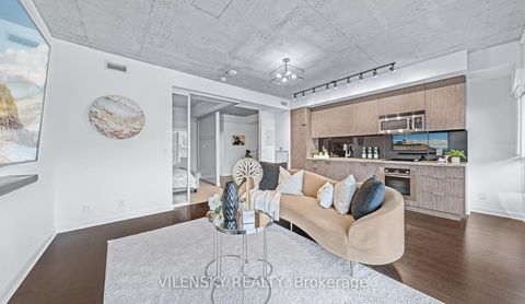 Photo 3 at 909 - 478 King Street W, Waterfront Communities C1, Toronto
