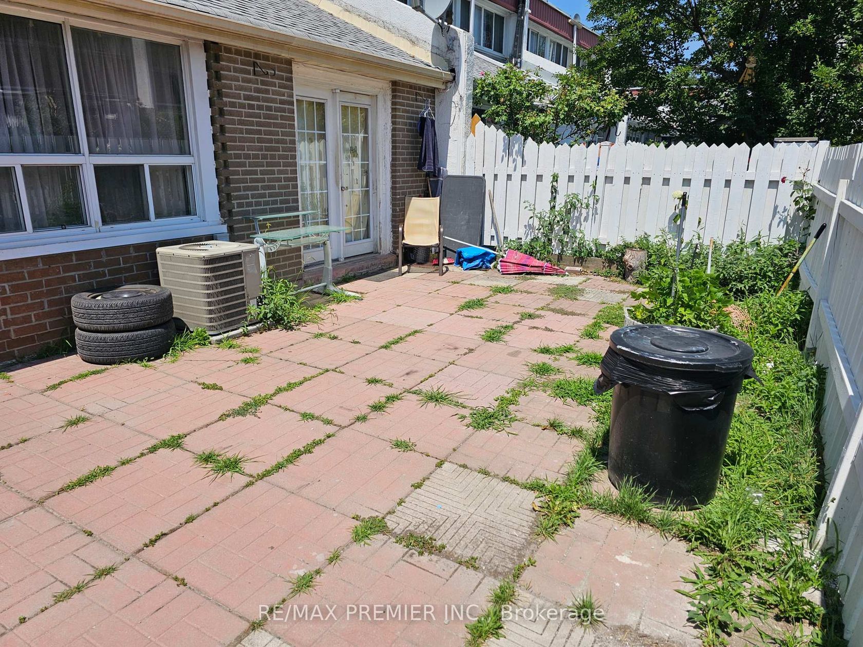 Unit 15 - 2901 Jane Street, Jane Heights, Toronto 