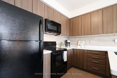 Photo 9 at 206 - 2339 Sawgrass Drive, RO River Oaks, Oakville