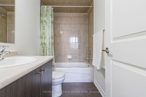 Photo 14 at 206 - 2339 Sawgrass Drive, RO River Oaks, Oakville
