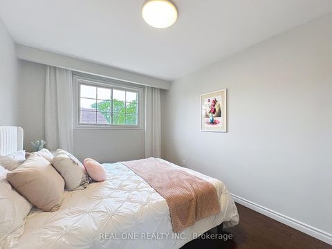 Photo 18 at 2 James Gray Drive, Steeles, Toronto