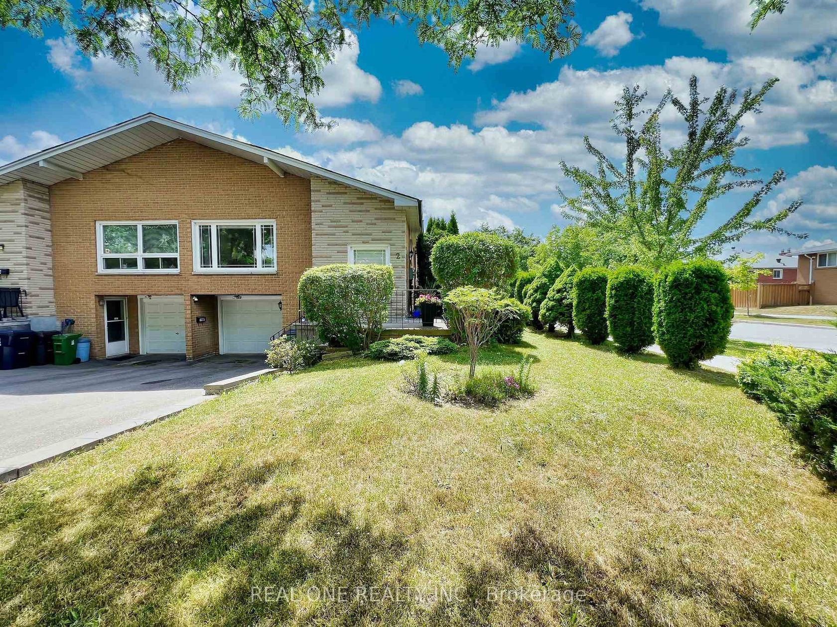2 James Gray Drive, Steeles, Toronto by Loree Meneguzzi Real Estate 2 James Gray Drive, Steeles, Toronto