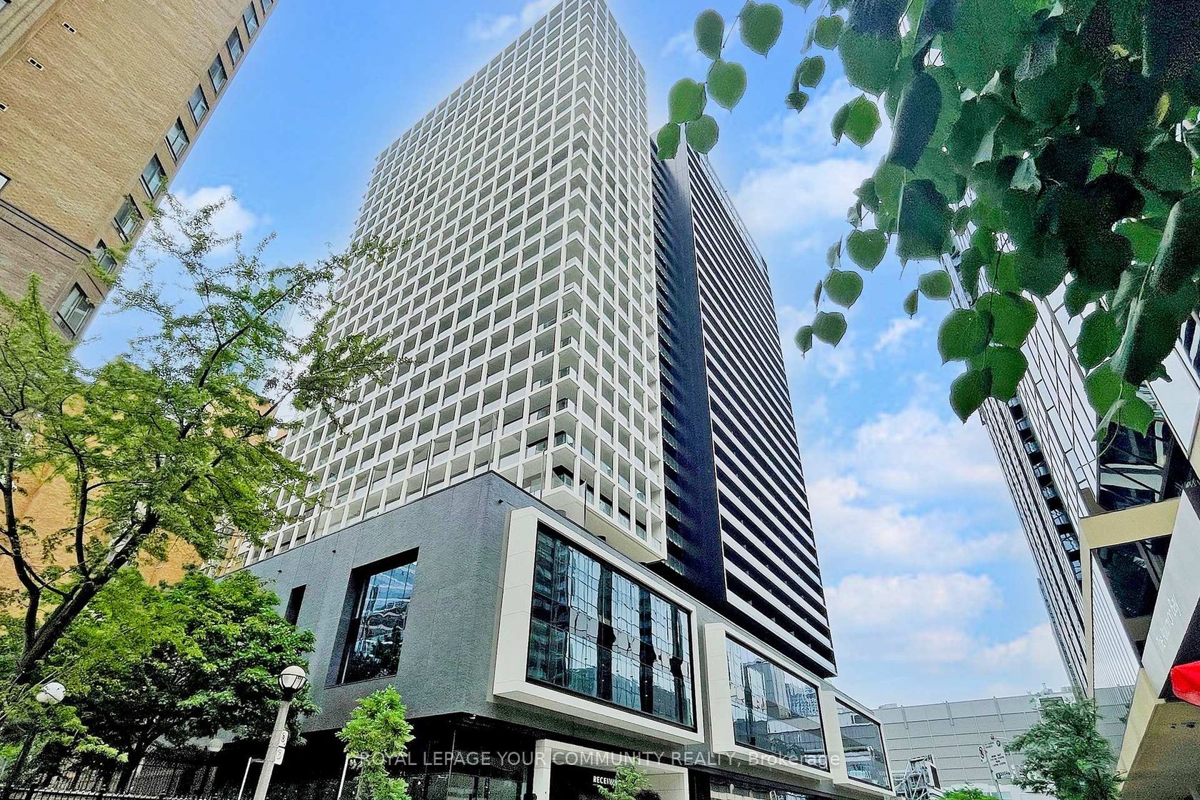 2017 - 20 Edward Street, Bay Street Corridor, Toronto 