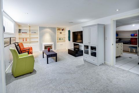 Photo 31 at 2 Parmbelle Crescent, Donalda, Toronto