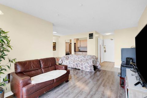 Photo 11 at 709 - 335 Driftwood Avenue, Black Creek, Toronto