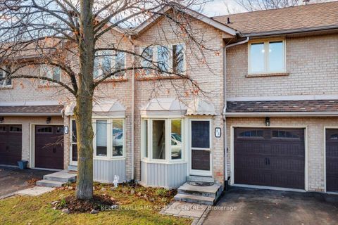 Photo 4 at 35 Anderson Place, Aurora Highlands, Aurora