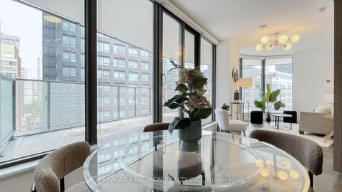 Photo 9 at 811 - 11 Wellesley Street W, Bay Street Corridor, Toronto