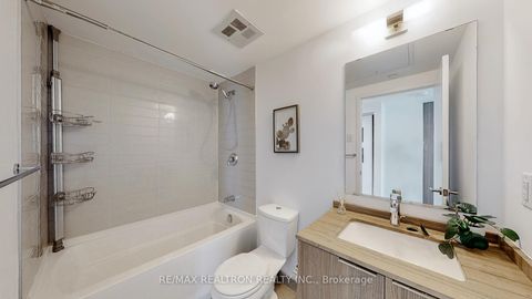Photo 16 at 811 - 11 Wellesley Street W, Bay Street Corridor, Toronto