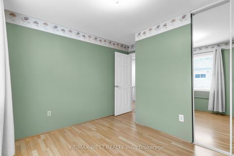 Photo 14 at 61 - 113 Palmdale Drive, Sullivan, Toronto