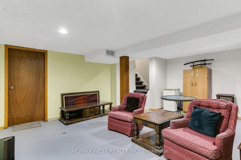Photo 16 at 61 - 113 Palmdale Drive, Sullivan, Toronto