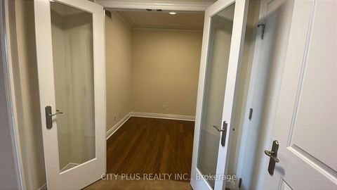 Photo 7 at 409 - 10101 Yonge Street, Crosby, Richmond Hill