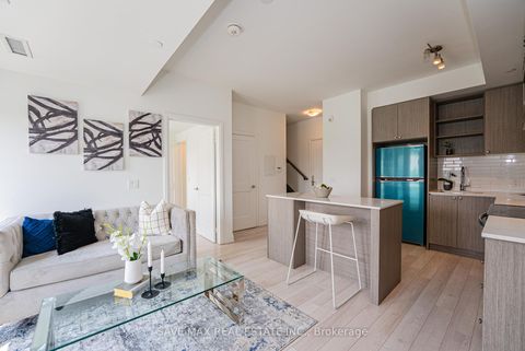 Photo 7 at 215 - 155 Downsview Park Boulevard, CFB, Toronto