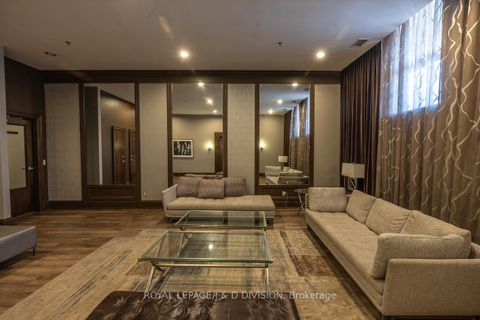 Photo 23 at 610 - 438 Richmond Street W, Waterfront Communities C1, Toronto