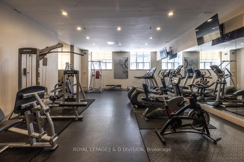 Photo 24 at 610 - 438 Richmond Street W, Waterfront Communities C1, Toronto