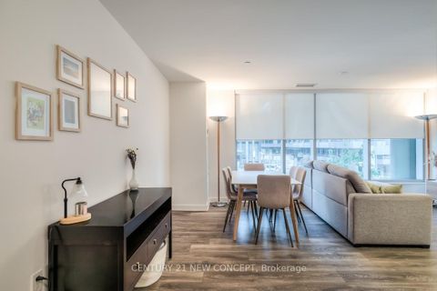 Photo 2 at 210 - 99 Broadway Avenue, Mount Pleasant West, Toronto