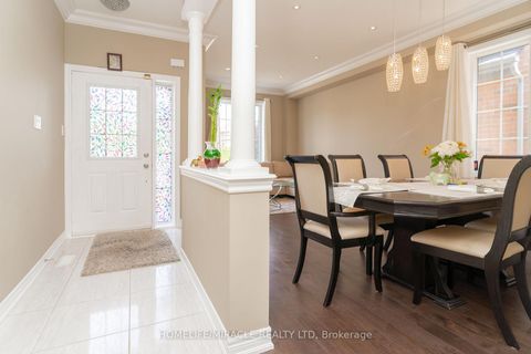 Photo 5 at 516 Vellore Woods Boulevard, Vellore Village, Vaughan