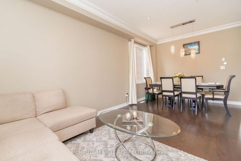 Photo 8 at 516 Vellore Woods Boulevard, Vellore Village, Vaughan
