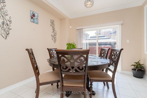 Photo 14 at 516 Vellore Woods Boulevard, Vellore Village, Vaughan