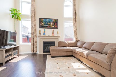 Photo 17 at 516 Vellore Woods Boulevard, Vellore Village, Vaughan