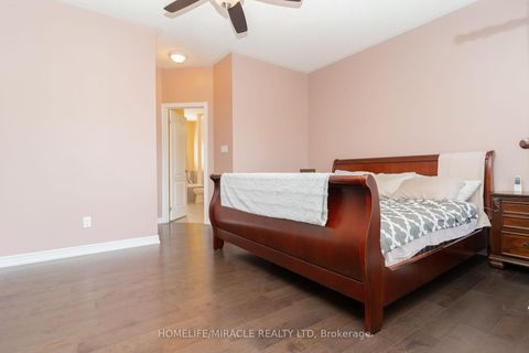 Photo 25 at 516 Vellore Woods Boulevard, Vellore Village, Vaughan