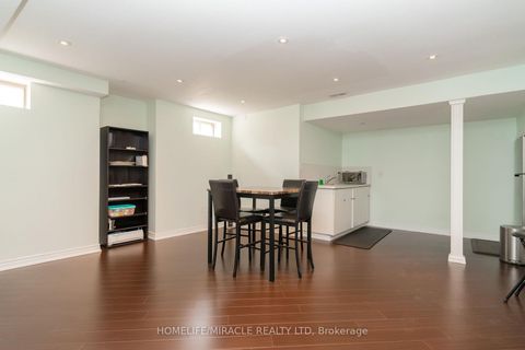 Photo 39 at 516 Vellore Woods Boulevard, Vellore Village, Vaughan