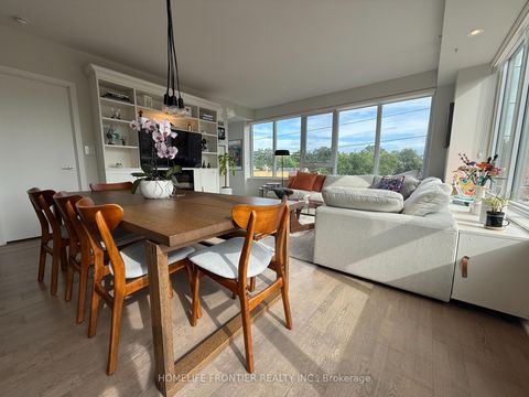 Photo 3 at 405 - 1960 Queen Street E, The Beaches, Toronto
