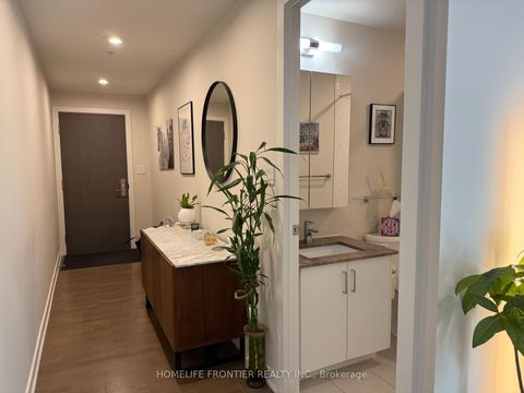 Photo 15 at 405 - 1960 Queen Street E, The Beaches, Toronto