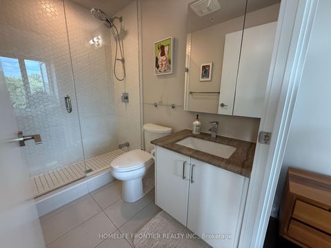 Photo 18 at 405 - 1960 Queen Street E, The Beaches, Toronto