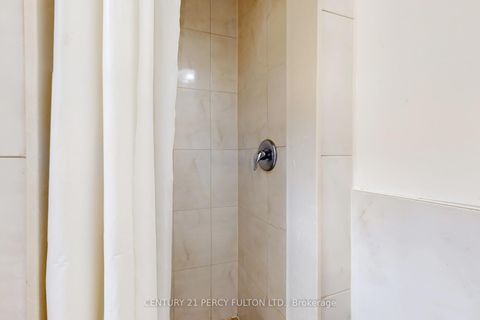 Photo 11 at 33 Wanstead Avenue, Oakridge, Toronto
