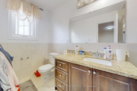 Photo 22 at 33 Wanstead Avenue, Oakridge, Toronto