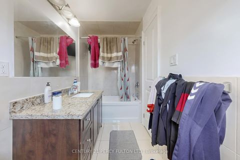 Photo 23 at 33 Wanstead Avenue, Oakridge, Toronto