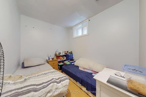 Photo 34 at 33 Wanstead Avenue, Oakridge, Toronto