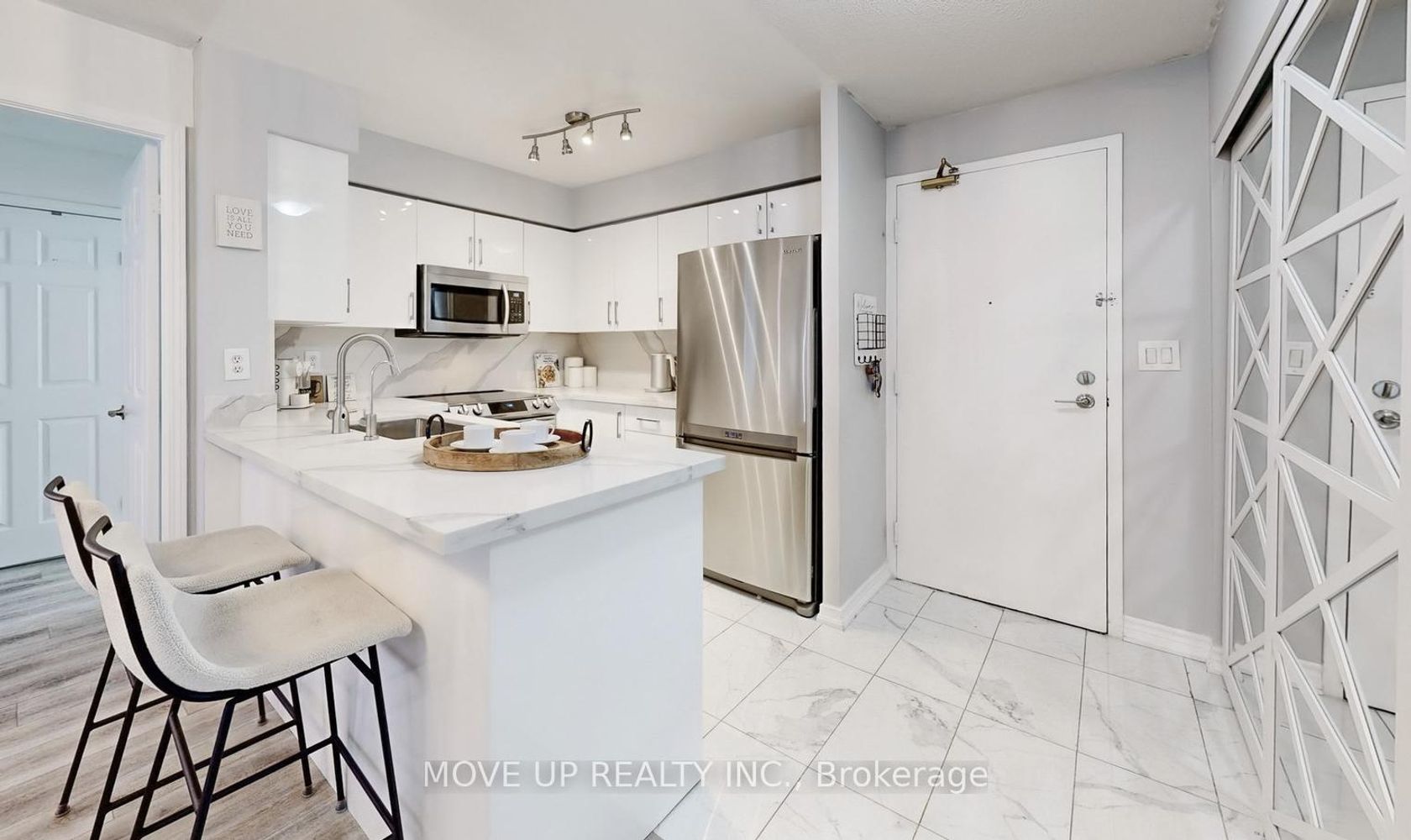 225 - 3 Ellesmere Street, Langstaff, Richmond Hill 