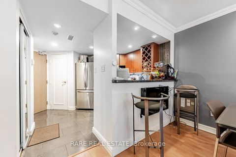 Photo 4 at 310 - 1001 Bay Street, Bay Street Corridor, Toronto