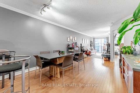 Photo 5 at 310 - 1001 Bay Street, Bay Street Corridor, Toronto