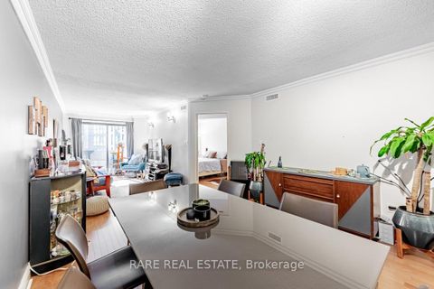 Photo 8 at 310 - 1001 Bay Street, Bay Street Corridor, Toronto