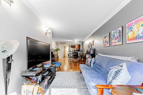 Photo 13 at 310 - 1001 Bay Street, Bay Street Corridor, Toronto