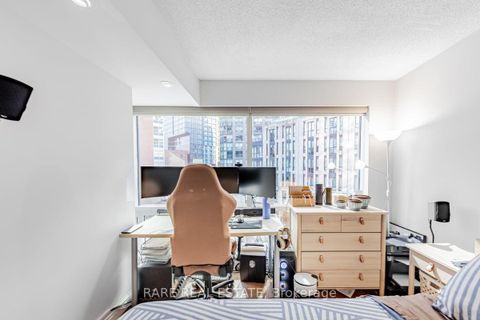 Photo 17 at 310 - 1001 Bay Street, Bay Street Corridor, Toronto