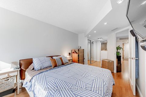 Photo 18 at 310 - 1001 Bay Street, Bay Street Corridor, Toronto
