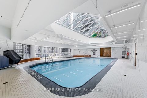 Photo 25 at 310 - 1001 Bay Street, Bay Street Corridor, Toronto