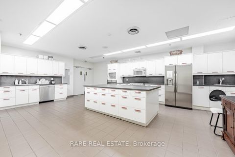 Photo 31 at 310 - 1001 Bay Street, Bay Street Corridor, Toronto