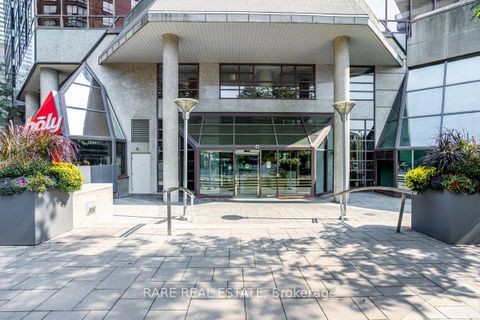 Photo 33 at 310 - 1001 Bay Street, Bay Street Corridor, Toronto