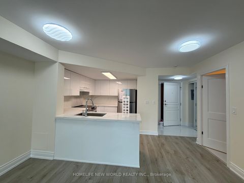 Photo 9 at 303 - 1 Hycrest Avenue, Willowdale East, Toronto